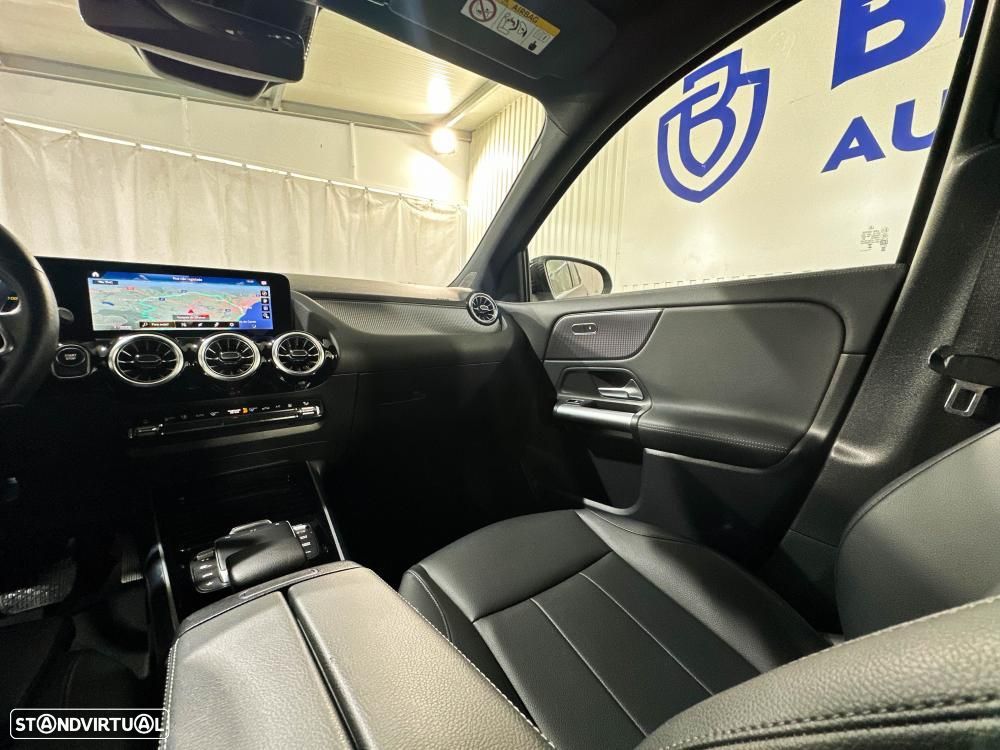 Mercedes-Benz EQA 300 4Matic Progressive - 32