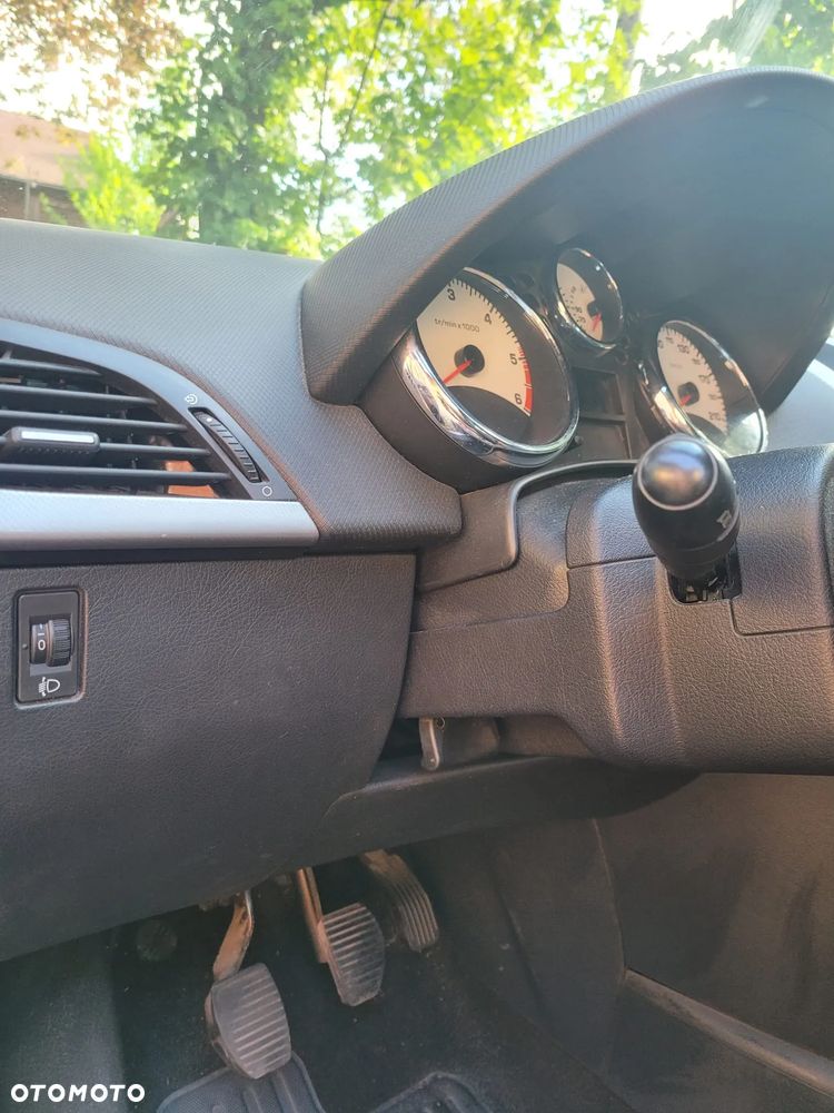 Peugeot 207 1.6 HDi Tendance - 16