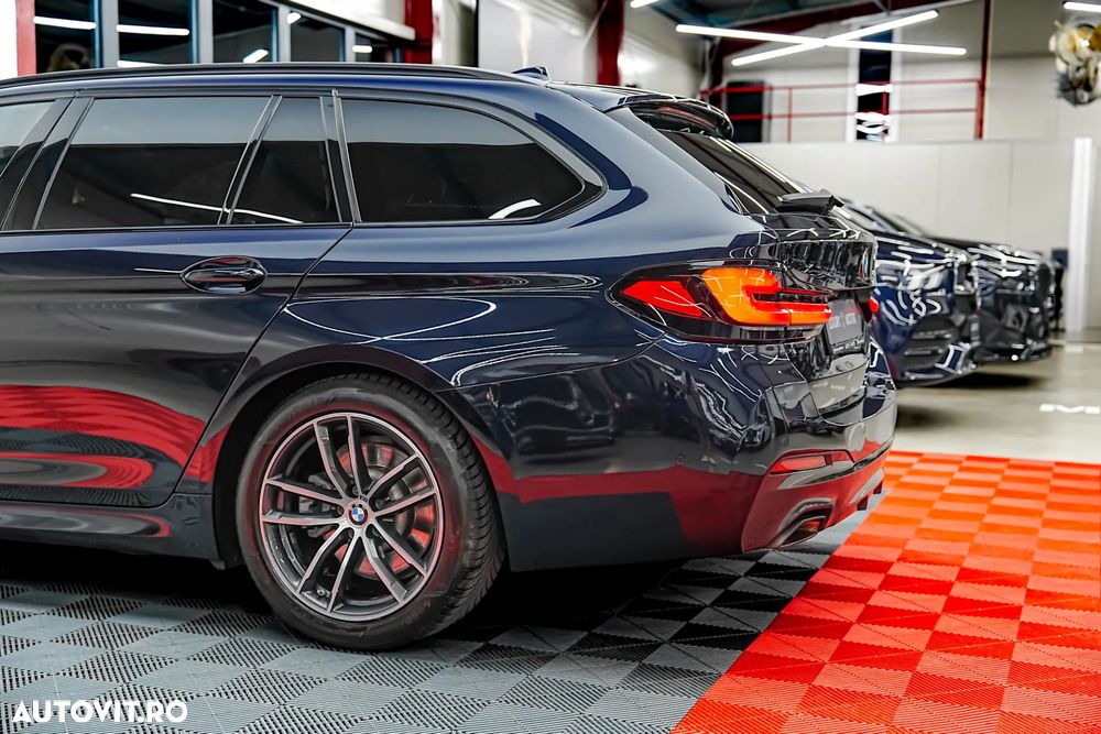 BMW Seria 5 520i Aut. M Sport Edition - 19