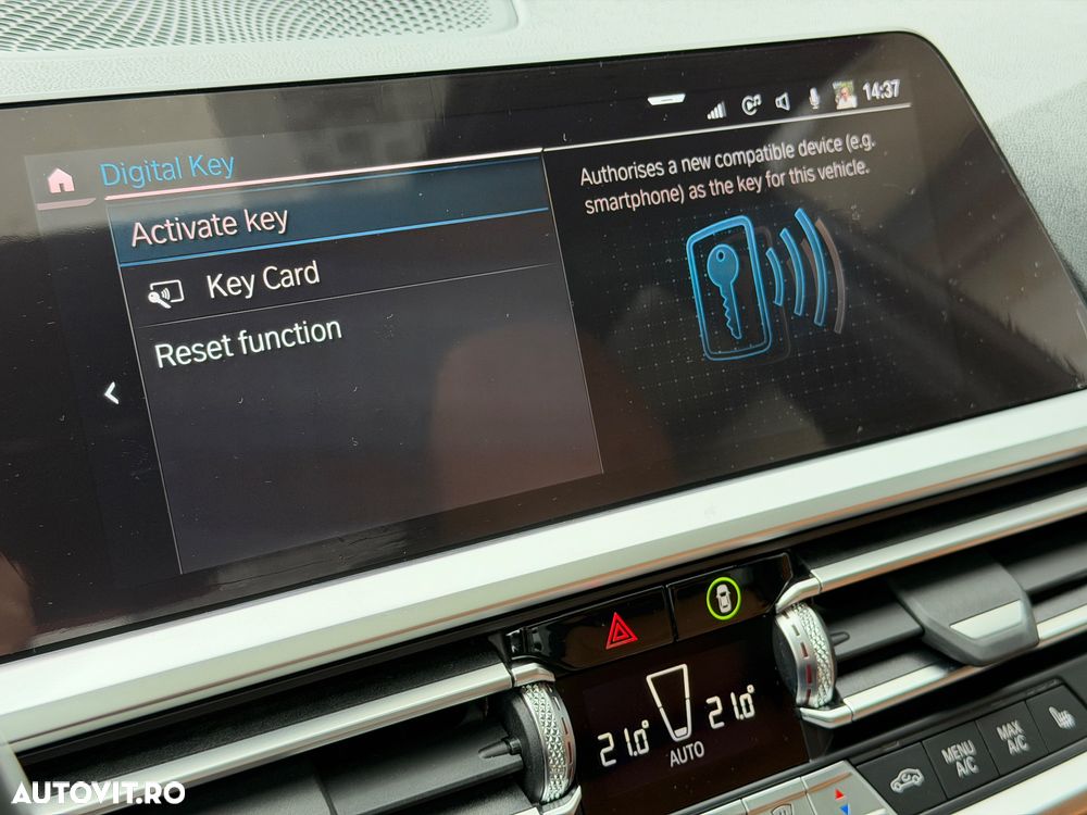 BMW Seria 3 330e Aut. M Sport - 21