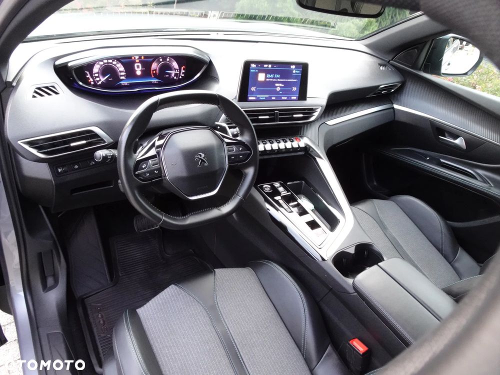 Peugeot 5008 1.5 BlueHDi Allure Pack S&S EAT8 - 23