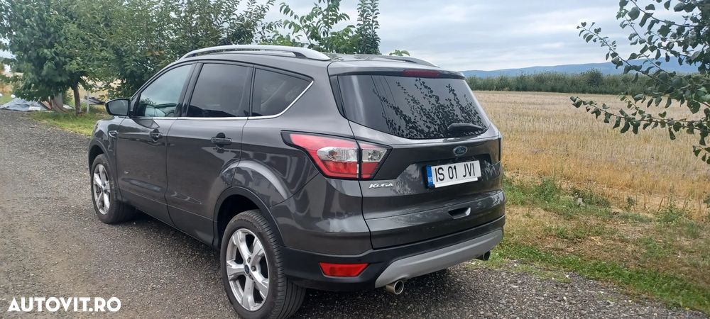 Ford Kuga - 3