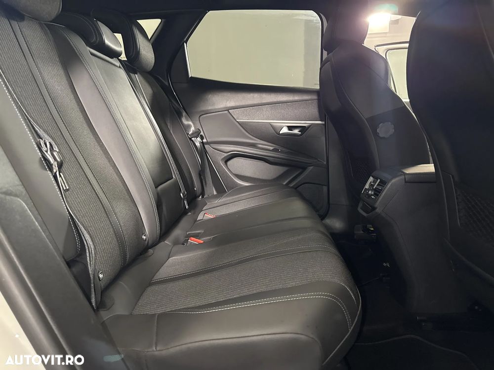 Peugeot 3008 - 13