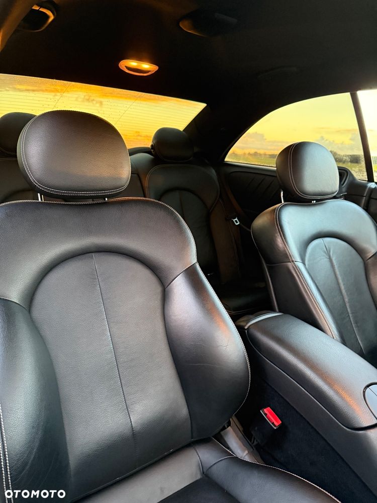 Mercedes-Benz CLK - 10