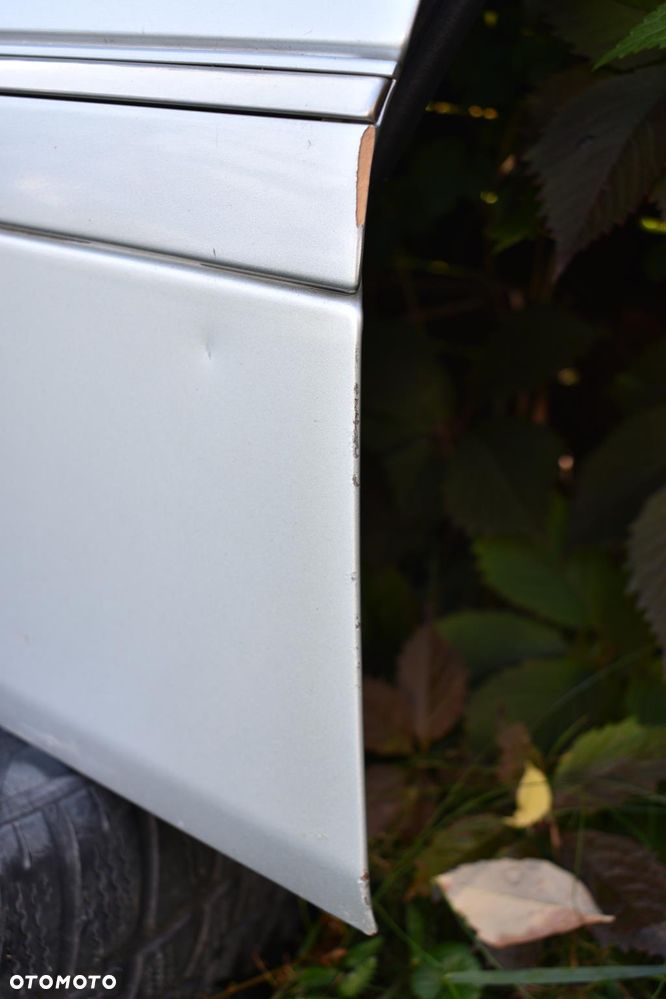 MERCEDES W211 DRZWI PRZEDNIE PRZÓD LEWE 775 - 6