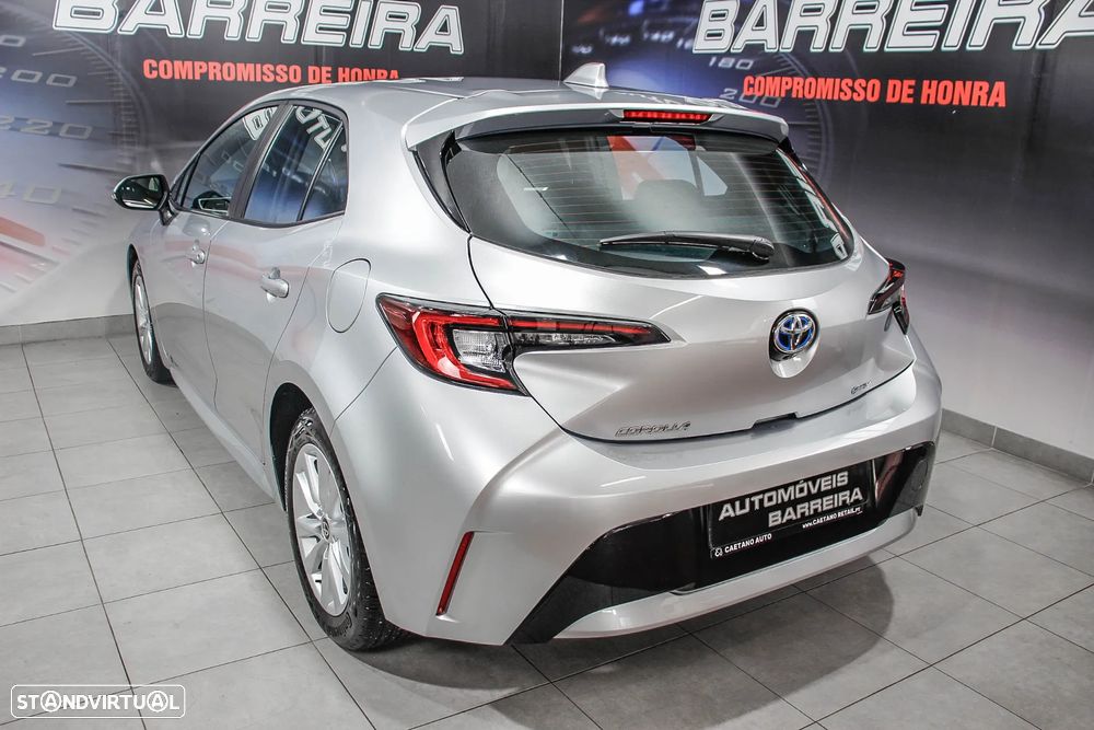 Toyota Corolla 1.8 Hybrid Comfort - 32