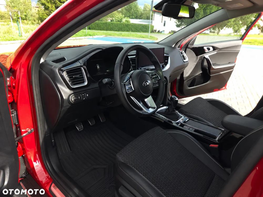 Kia XCeed 1.0 T-GDI L Business Line - 12