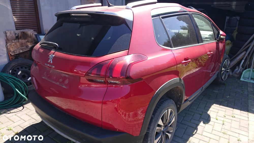 Peugeot 2008 - 10