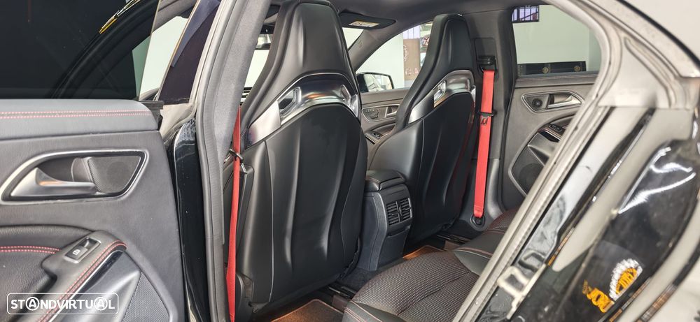 Mercedes-Benz CLA 45 AMG 4Matic 7G-DCT - 44