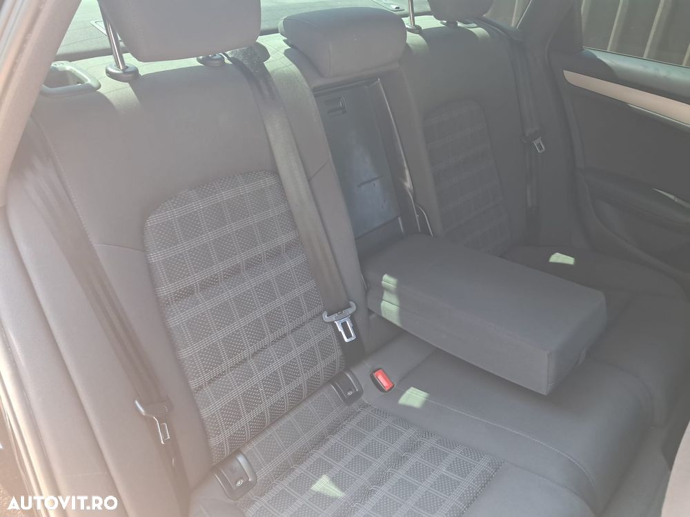 Audi A4 Limuzina 2.0 TDI ultra DPF Attraction - 6