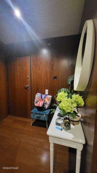 Apartamento moderno a 5 minutos da praia com garagem