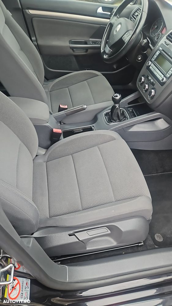 Volkswagen Golf - 9