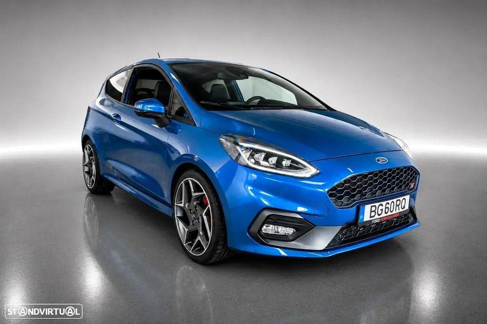 Ford Fiesta 1.5 EcoBoost S&S c/ Pack Pele Exclusiva ST - 3