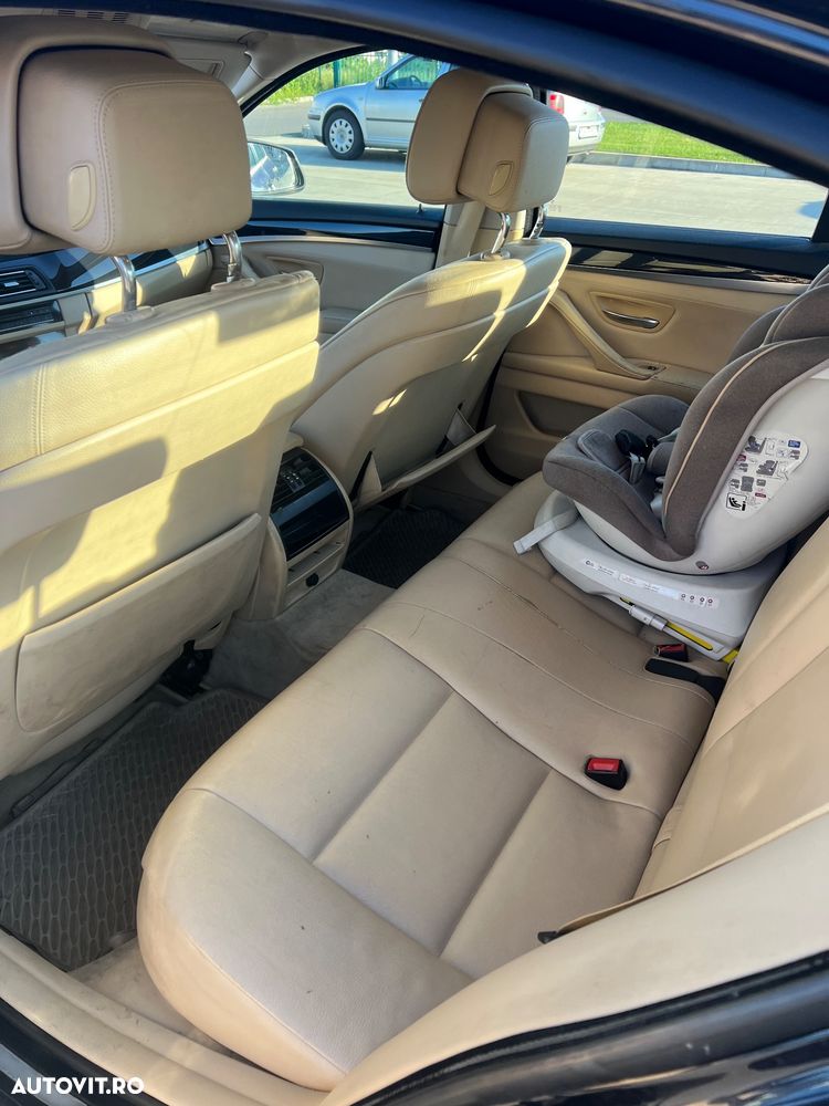 BMW Seria 5 520d Aut. - 10