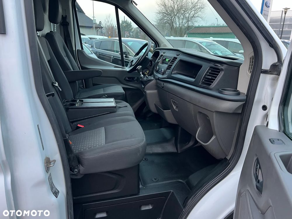 Ford Transit - 38