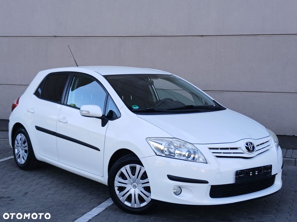 Toyota Auris 1.6 Life+ - 9