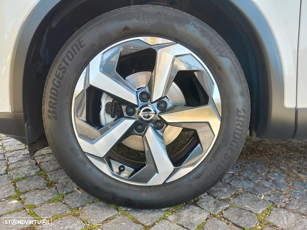 Nissan Qashqai 1.3 DIG-T N-Connecta LED+TT+SKY - 21