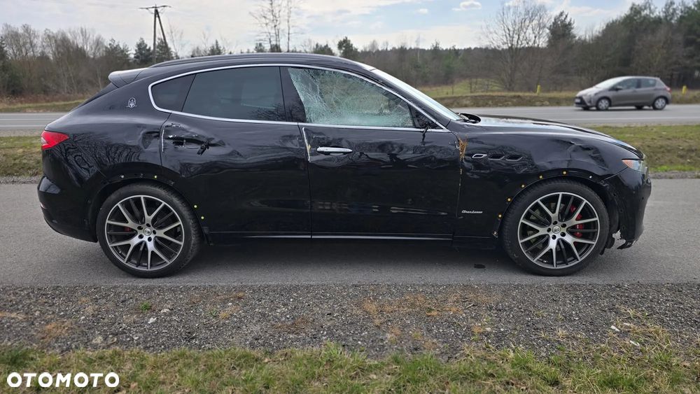 Maserati Levante S Q4 GranSport - 8