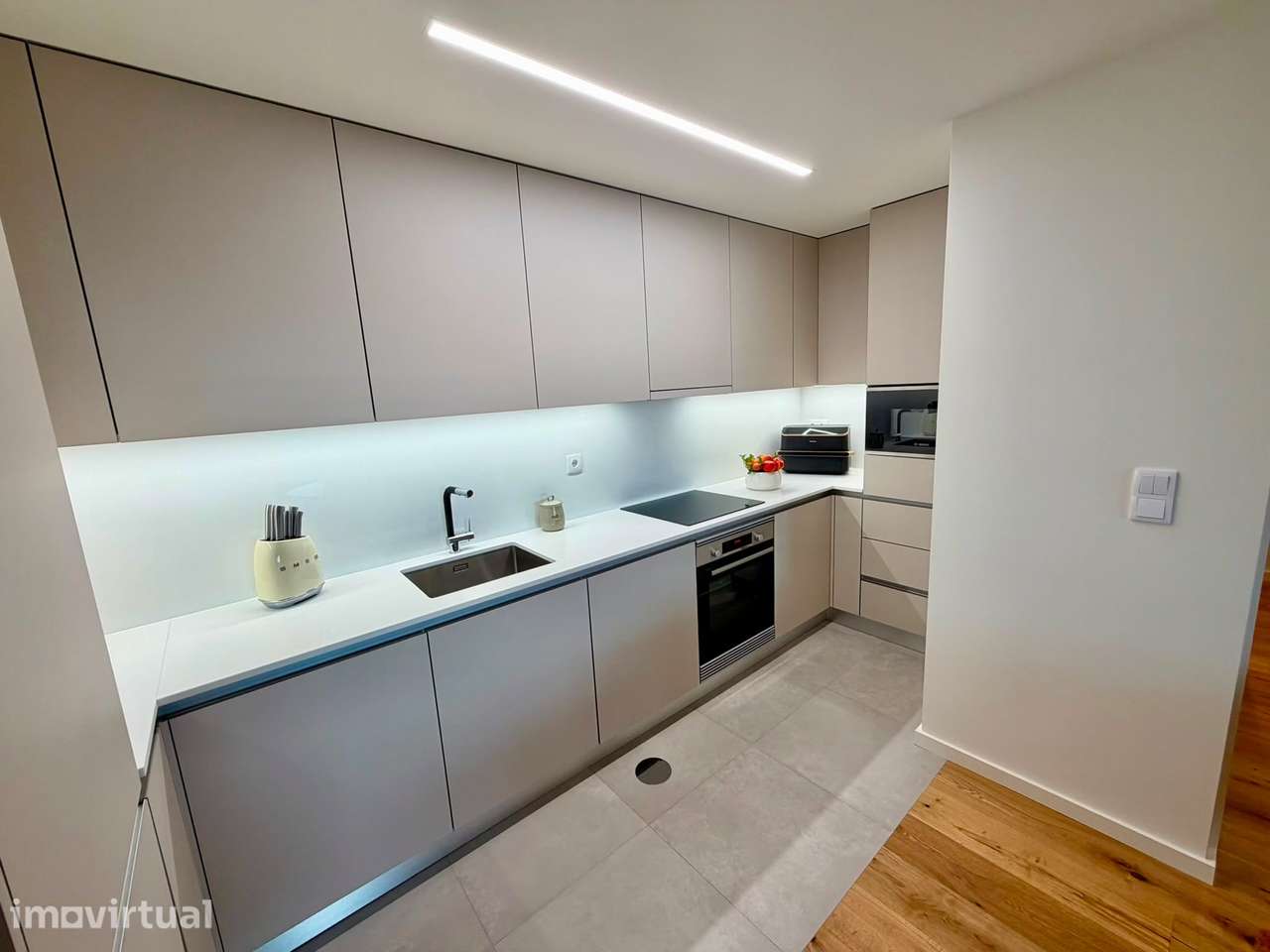 Apartamento, 96 m², Mafamude e Vilar do Paraíso - Grande imagem: 2/26
