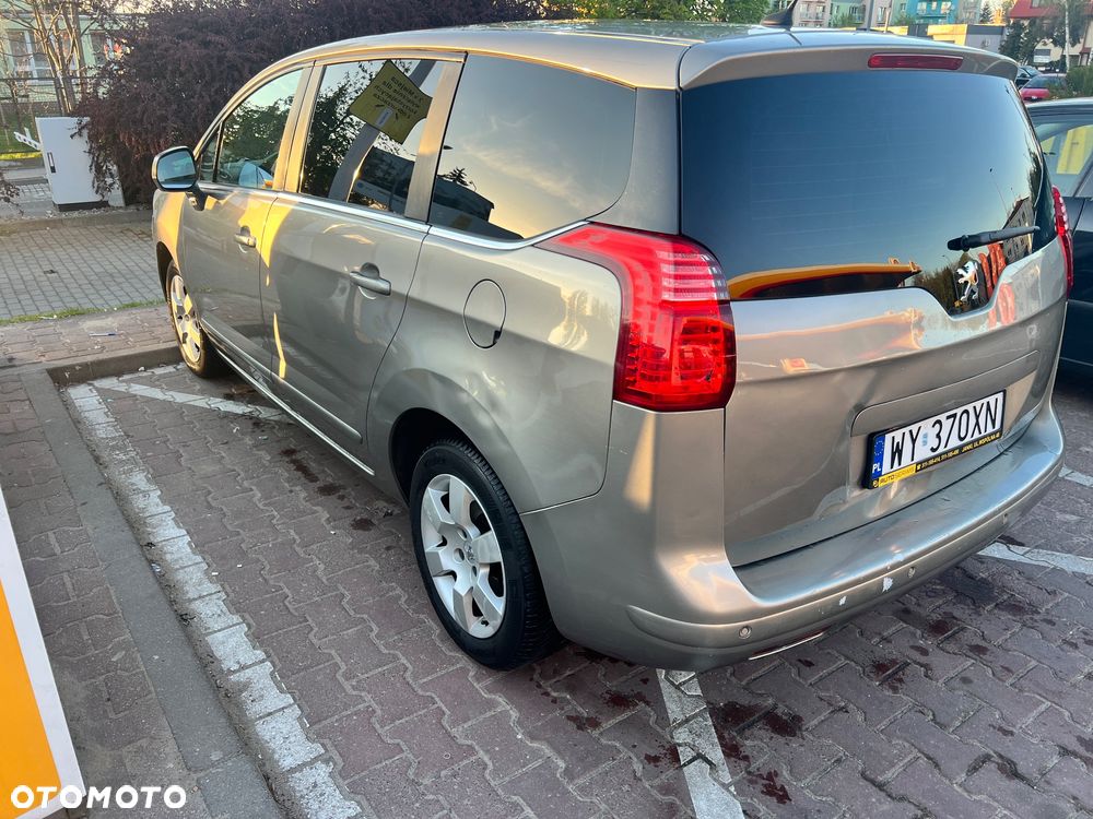 Peugeot 5008 e-HDI FAP 115 EGS6 Stop&Start Active - 3