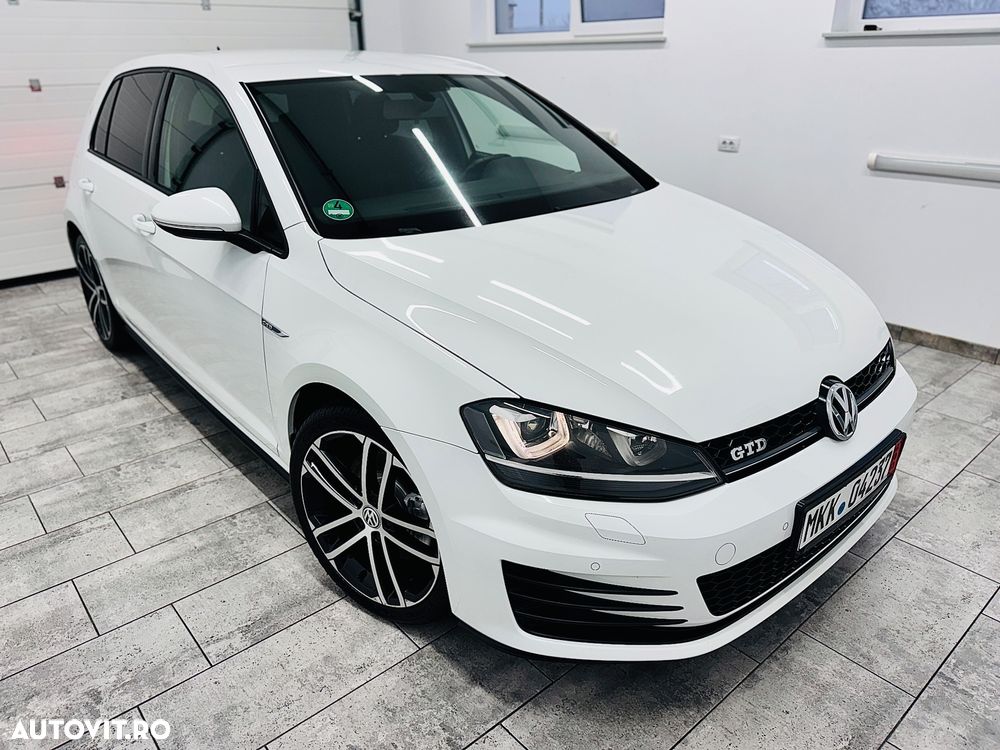 Volkswagen Golf GTD 2.0 TDI SCR DSG - 14