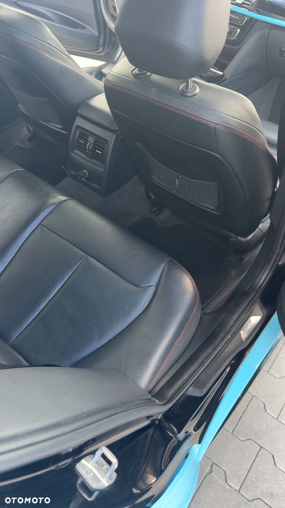 BMW Seria 3 328i Sport Line - 23