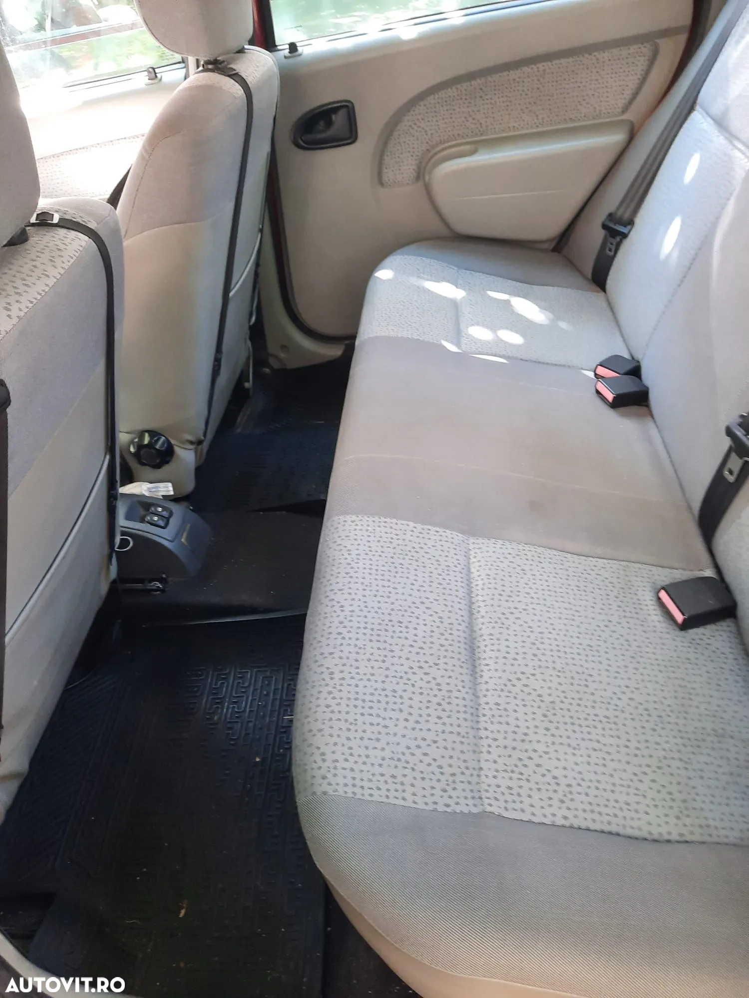 Dacia Logan 1.6 MPI Ambition - 14