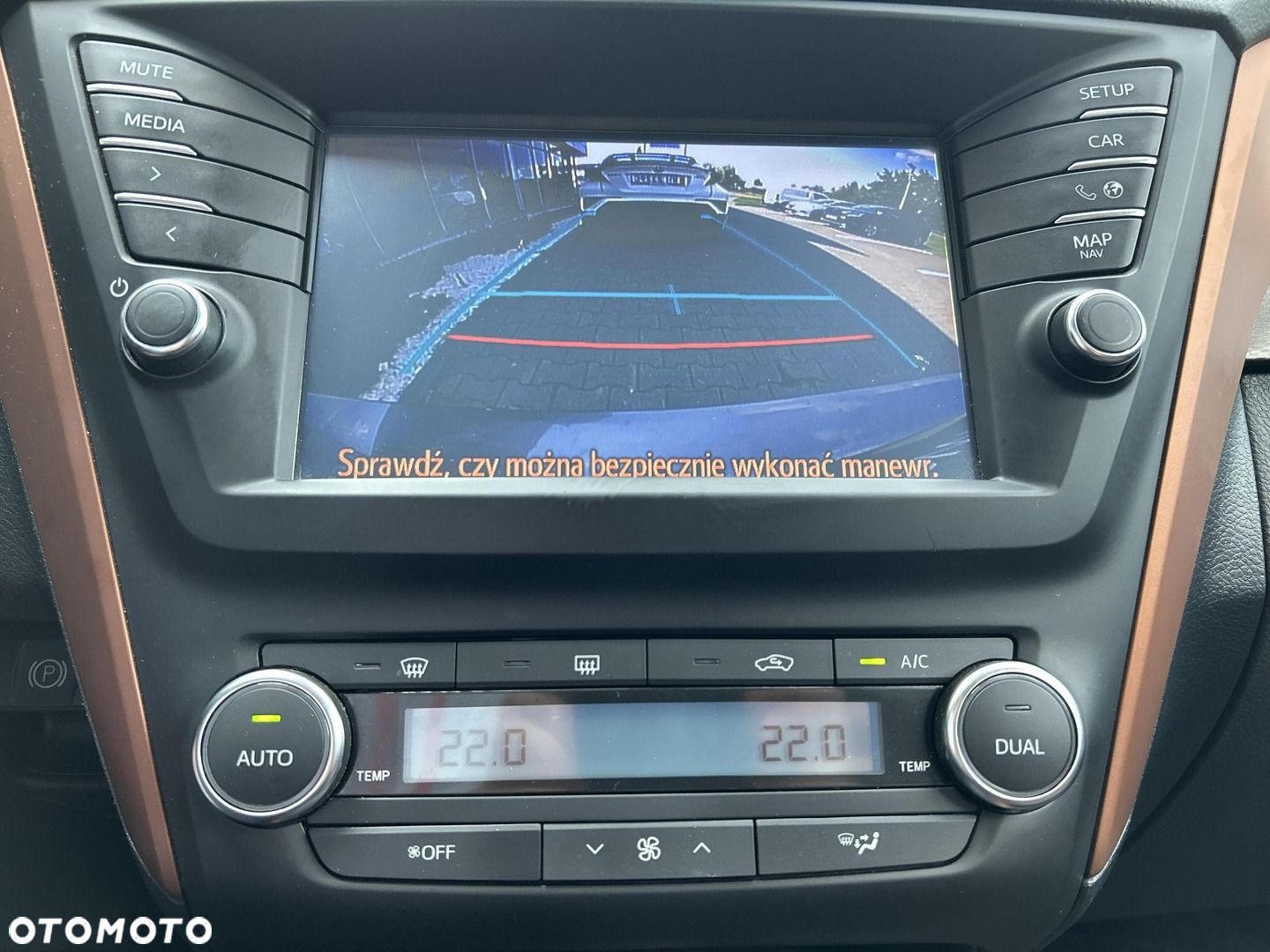 Toyota Avensis - 18