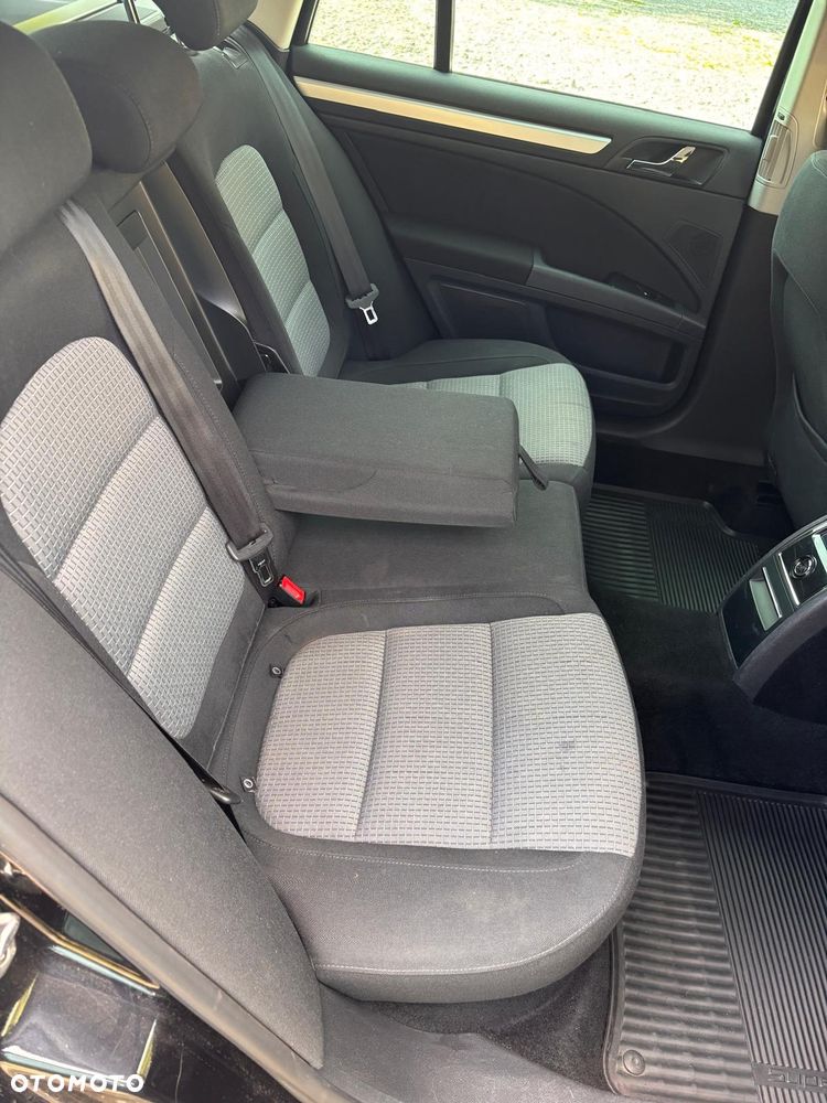 Skoda Superb 2.0 TDI Ambition - 23