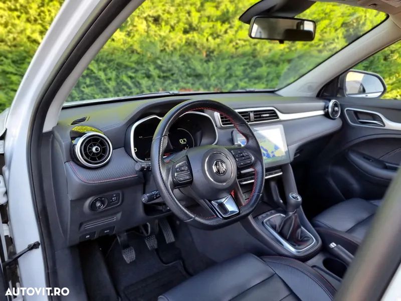 MG ZS ICE 1.5 VTI-tech Luxury - 8