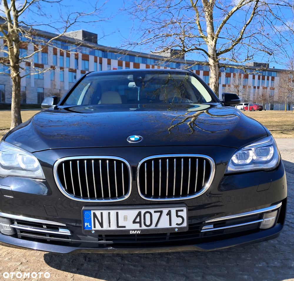 BMW Seria 7 740d - 6