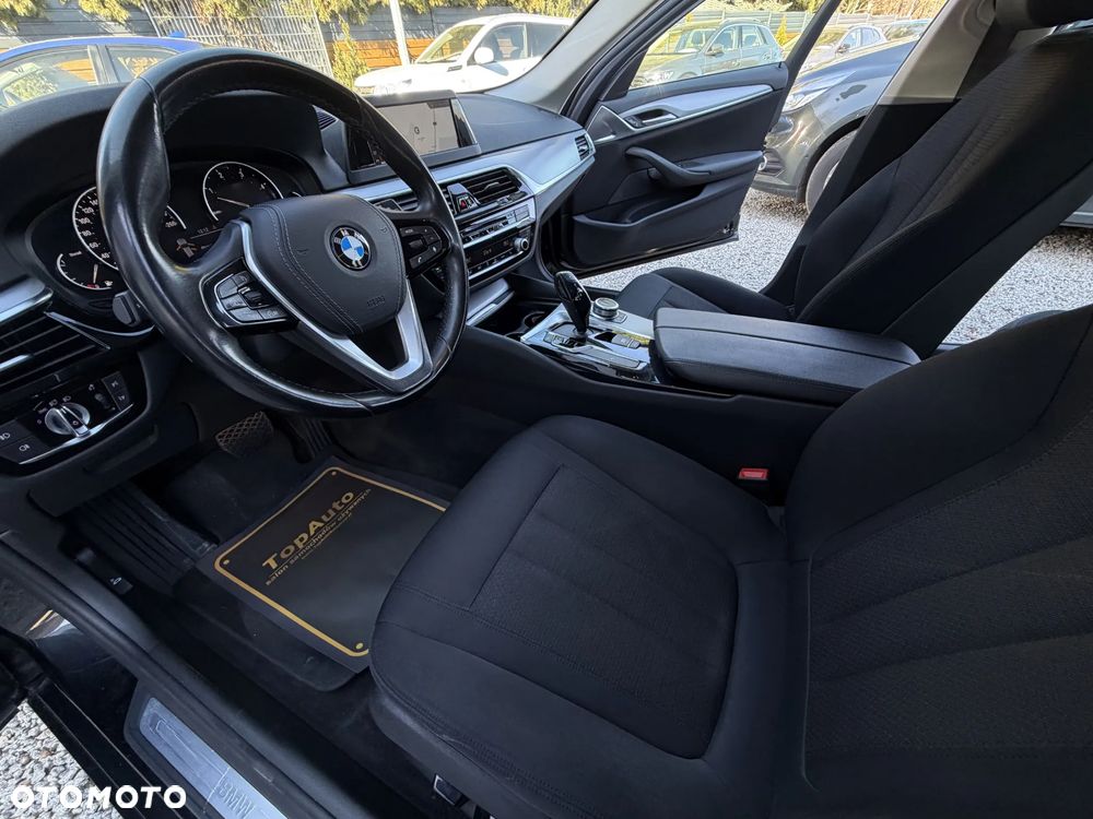 BMW Seria 5 520d - 19