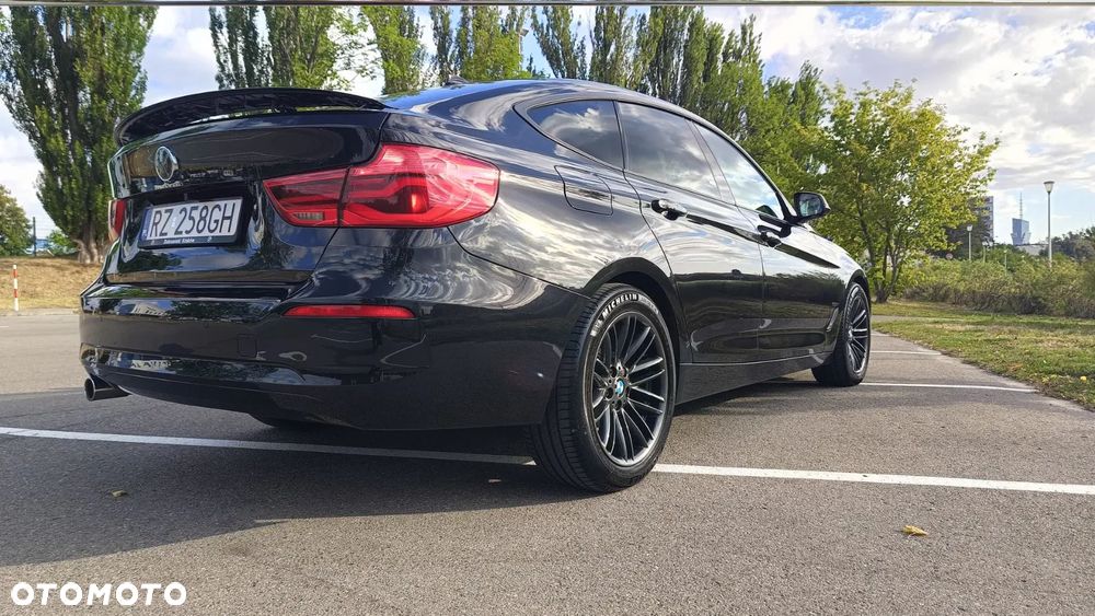 BMW 3GT 318d - 16