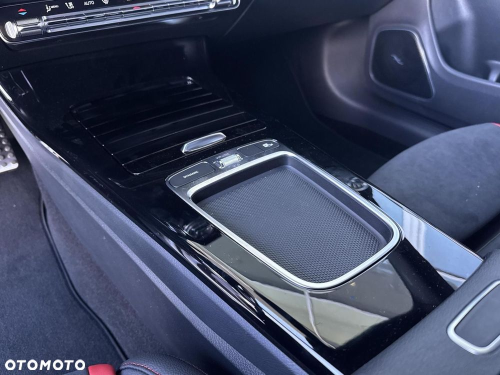 Mercedes-Benz CLA - 15