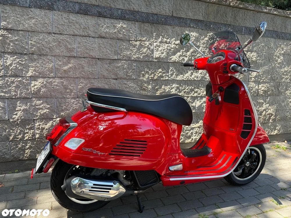 Vespa GTS - 19