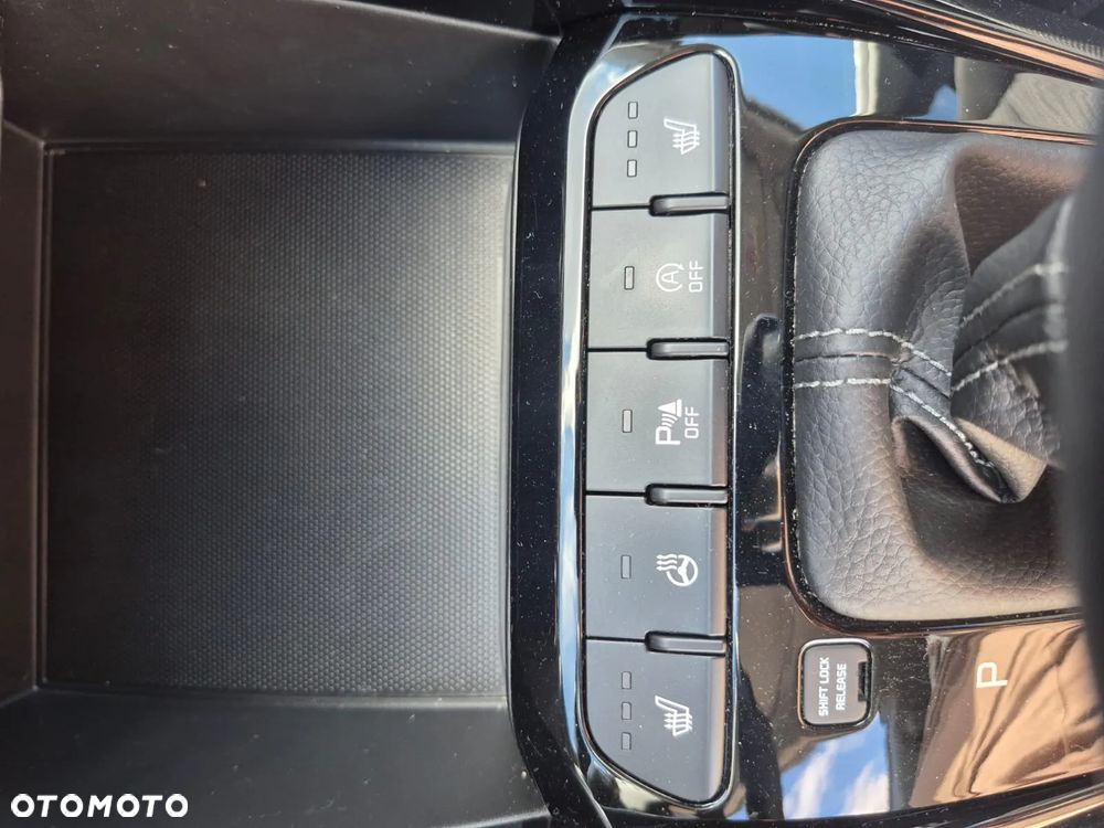 Kia Stonic - 26