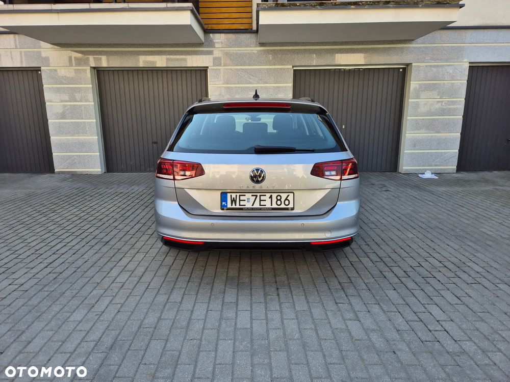 Volkswagen Passat 2.0 TDI SCR Comfortline - 6