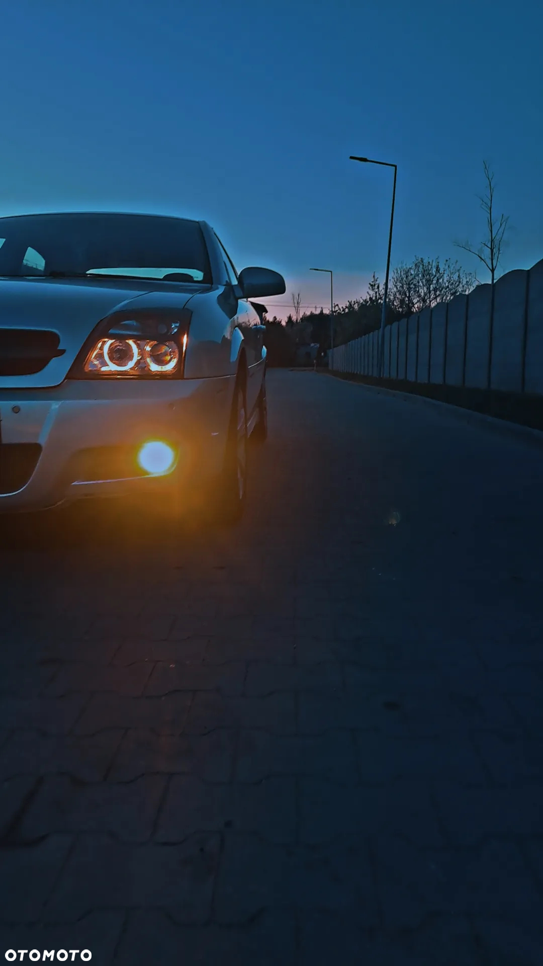 Opel Vectra GTS 2.2 - 8