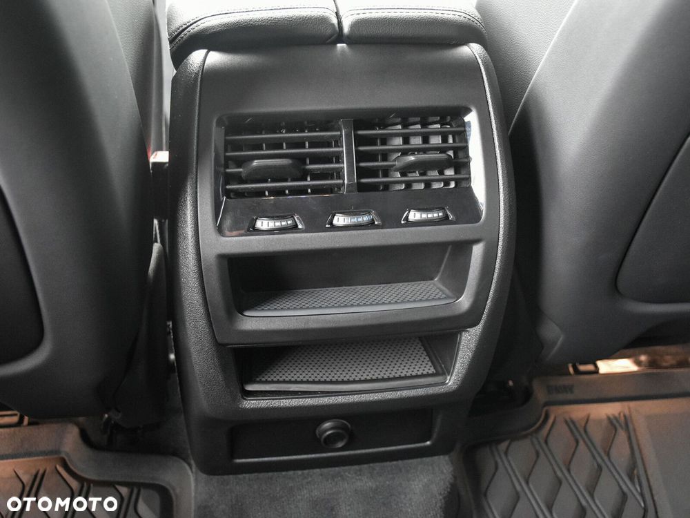 BMW X6 xDrive30d mHEV - 22