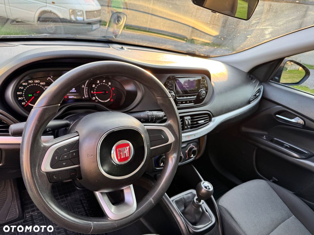 Fiat Tipo 1.4 T-Jet 16v Easy - 13