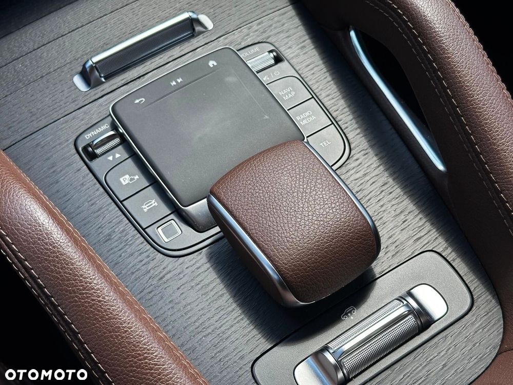 Mercedes-Benz GLE - 19