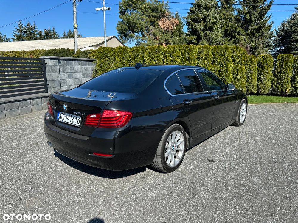 BMW Seria 5 530d xDrive Luxury Line - 14