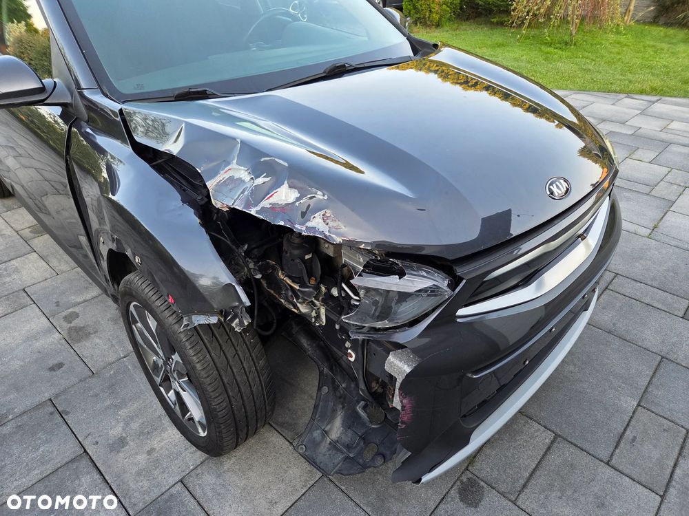 Kia Stonic 1.4 L - 16