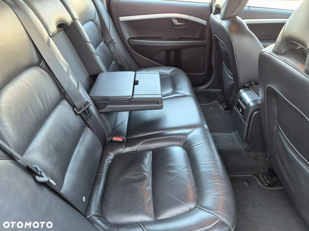 Volvo V70 - 25