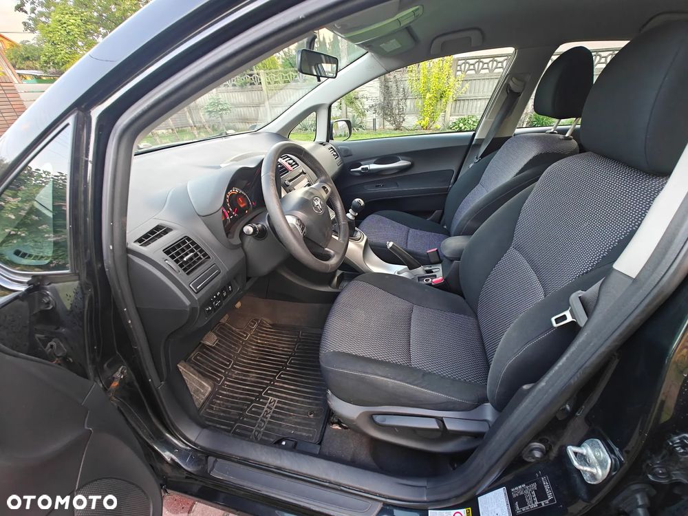 Toyota Auris - 8