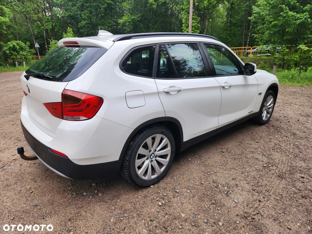 BMW X1 xDrive18d xLine - 9