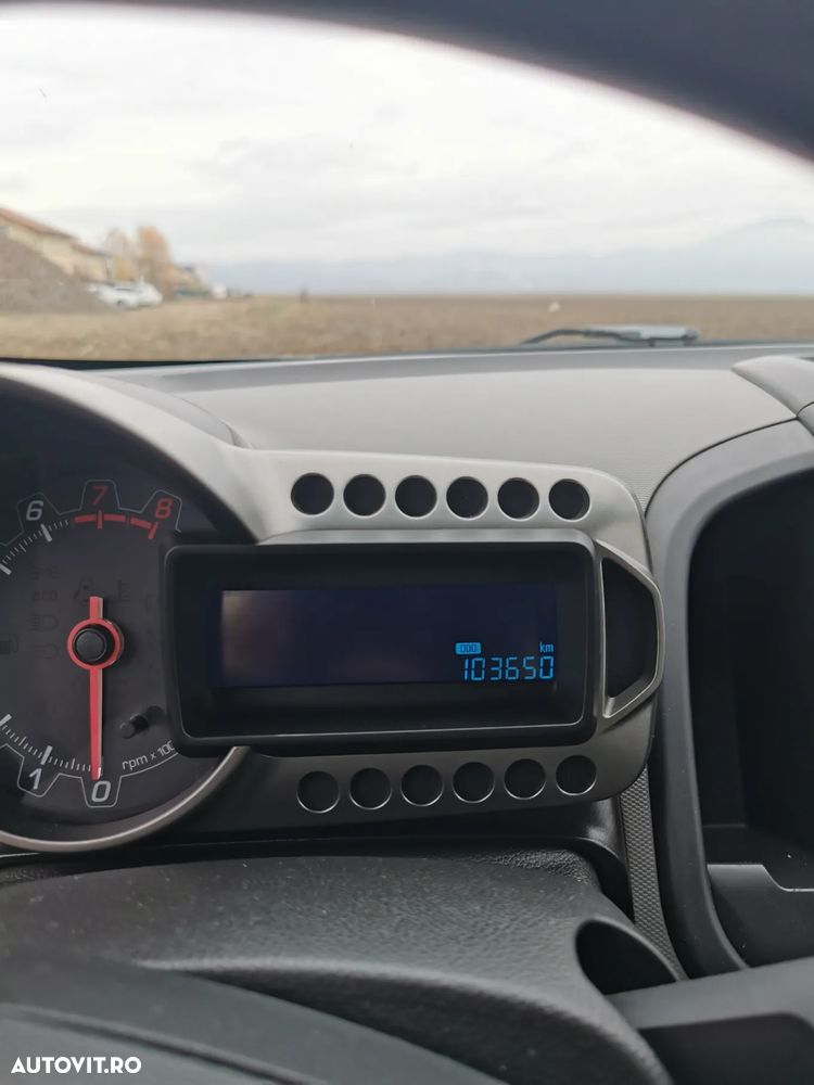 Chevrolet Aveo 1.2 DOHC 86 CP MT5 LT - 8