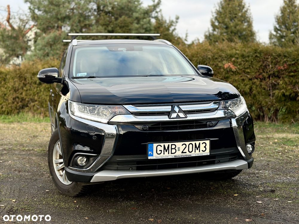 Mitsubishi Outlander 2.0 Instyle Navi 4WD CVT - 3