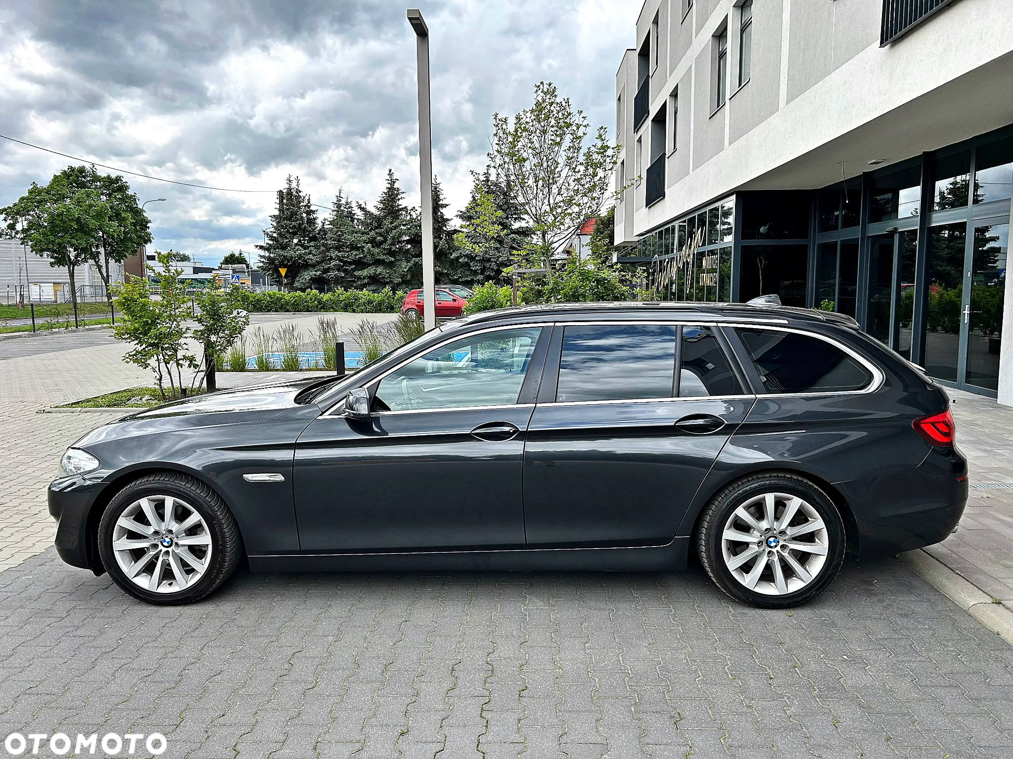BMW Seria 5 520d Touring Luxury Line - 5