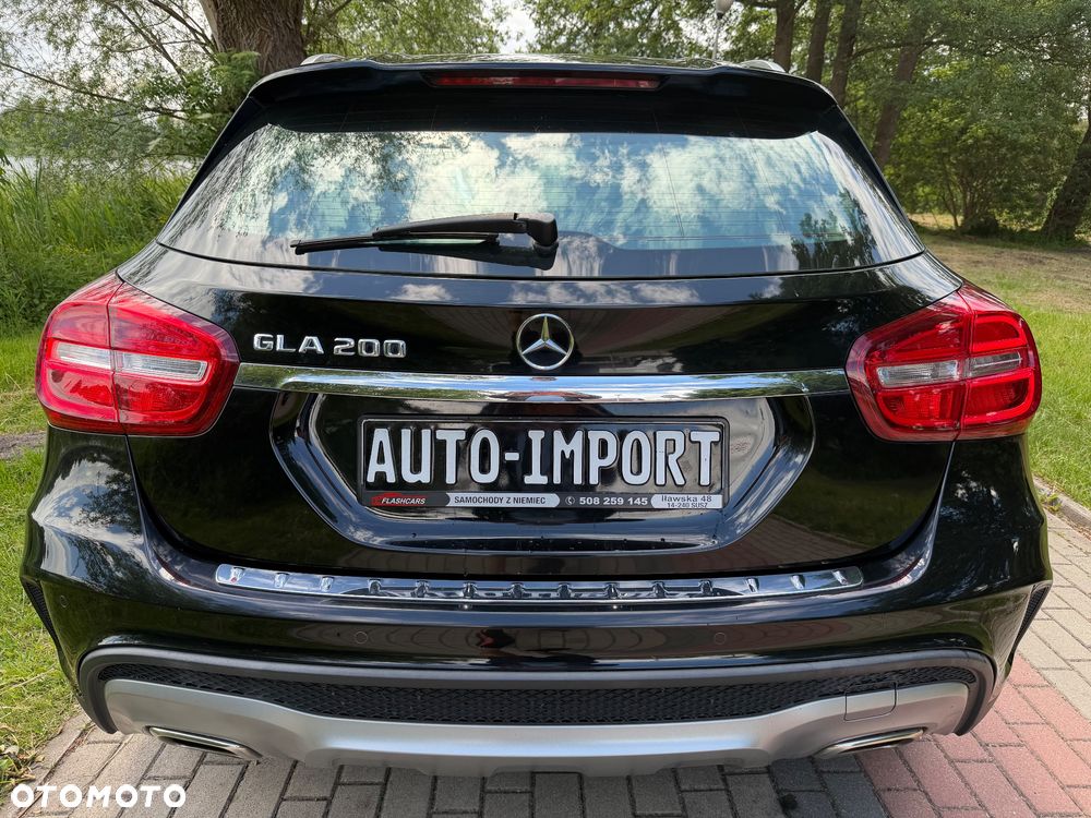 Mercedes-Benz GLA 200 AMG Line - 4